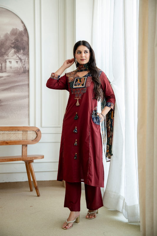 Womenβs Maroon Printed Kurta Pant Set with Dupatta