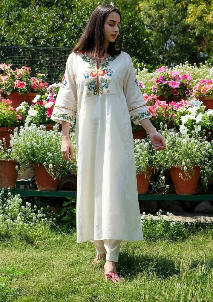 White Garden Bloom Embroidered Kurta Set
